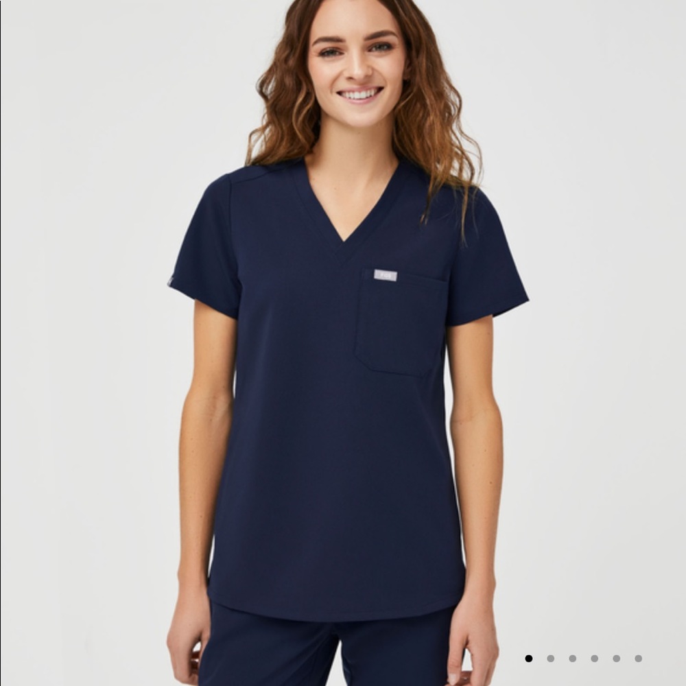 Figs Catarina one pocket scrub top!